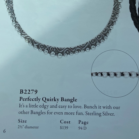 SilpAda perfectly quirky bangle - Picture 3 of 5